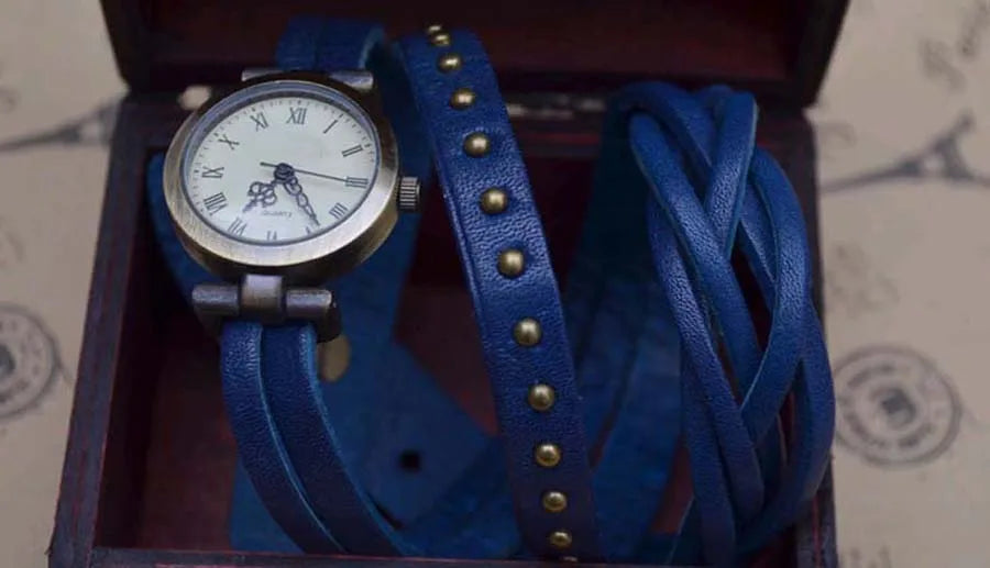 Vintage Roman Numeral Leather Watch, Reloj Cuero Números Romanos Vintage