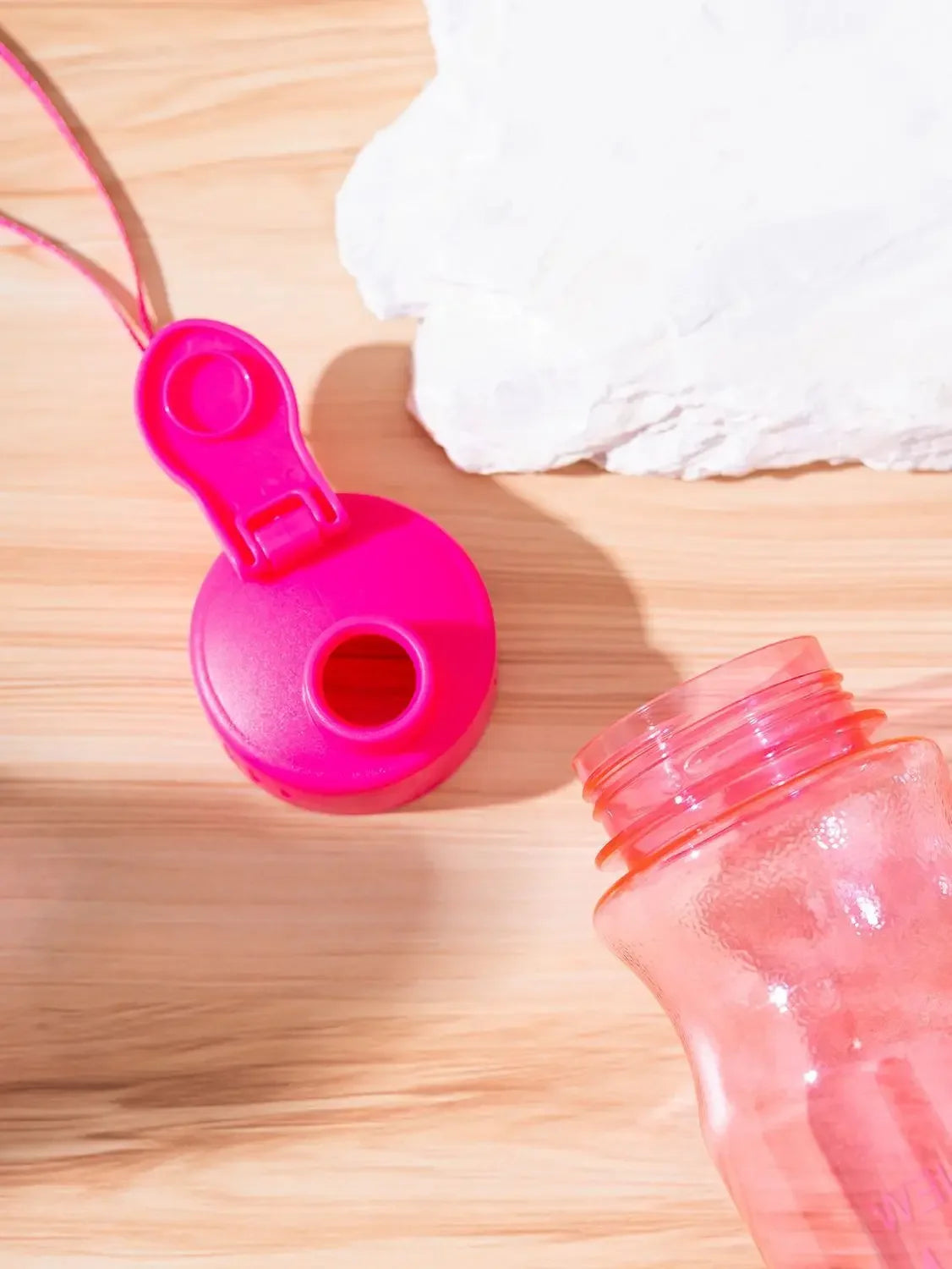 Transparent Water Bottle: Leak-proof Sports Drinkware